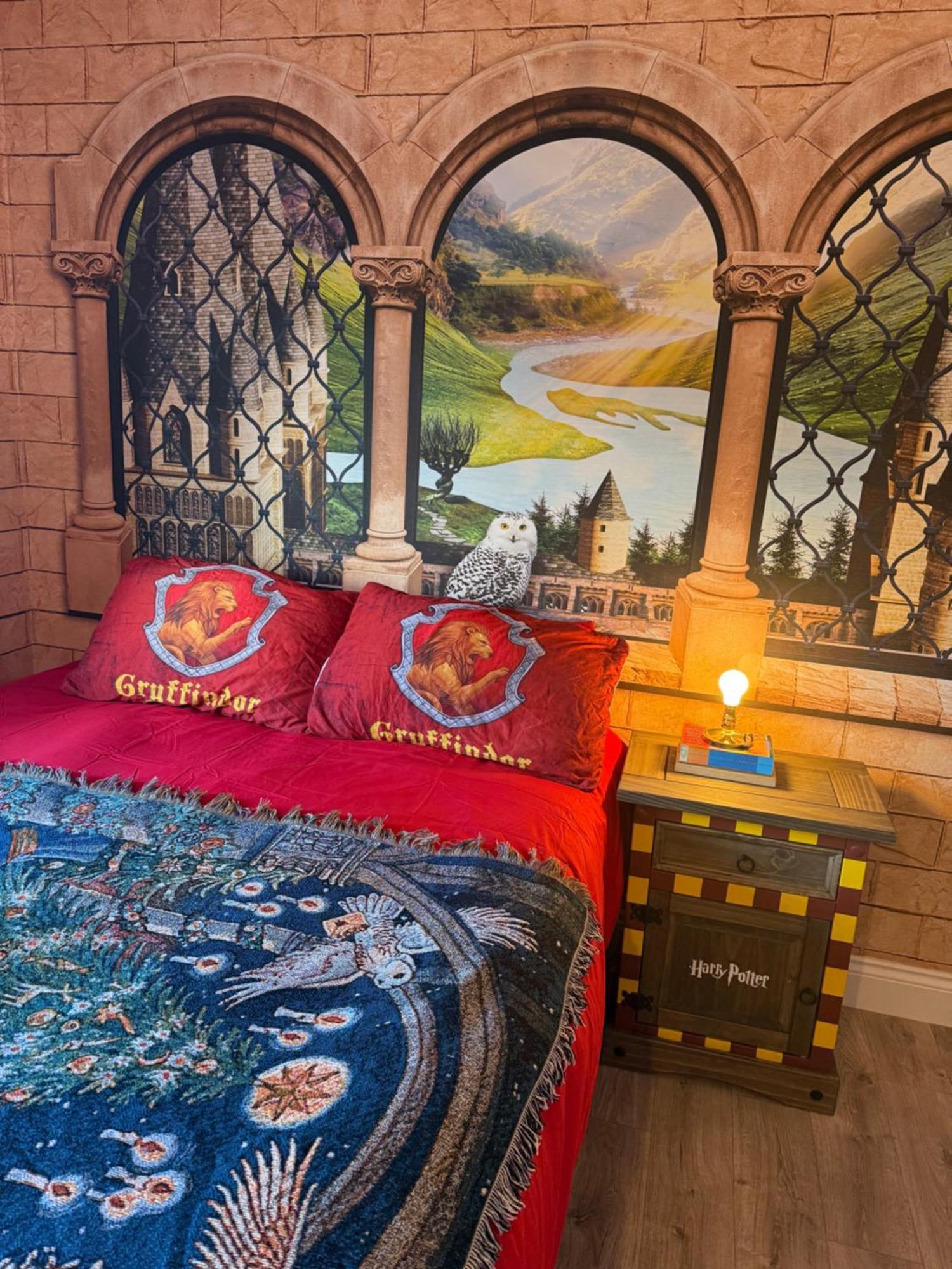 Potters Hideout- 2 Bedroom 2 Bathroom Apartment ワトフォード エクステリア 写真